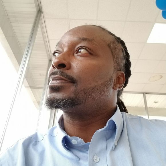 Meet your Posher, Tyshawn - Picture 1 of 1